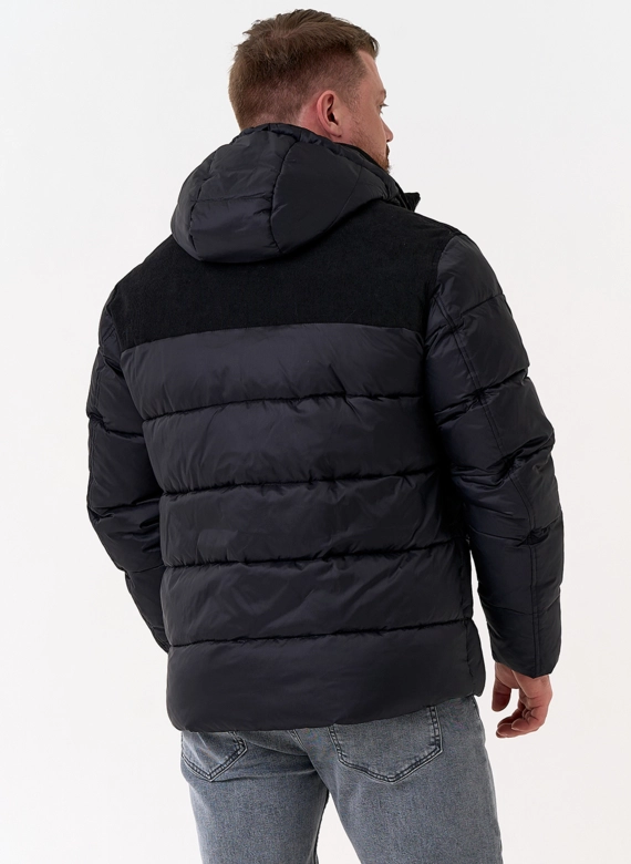 Мужской пуховик с отделкой из вельвета