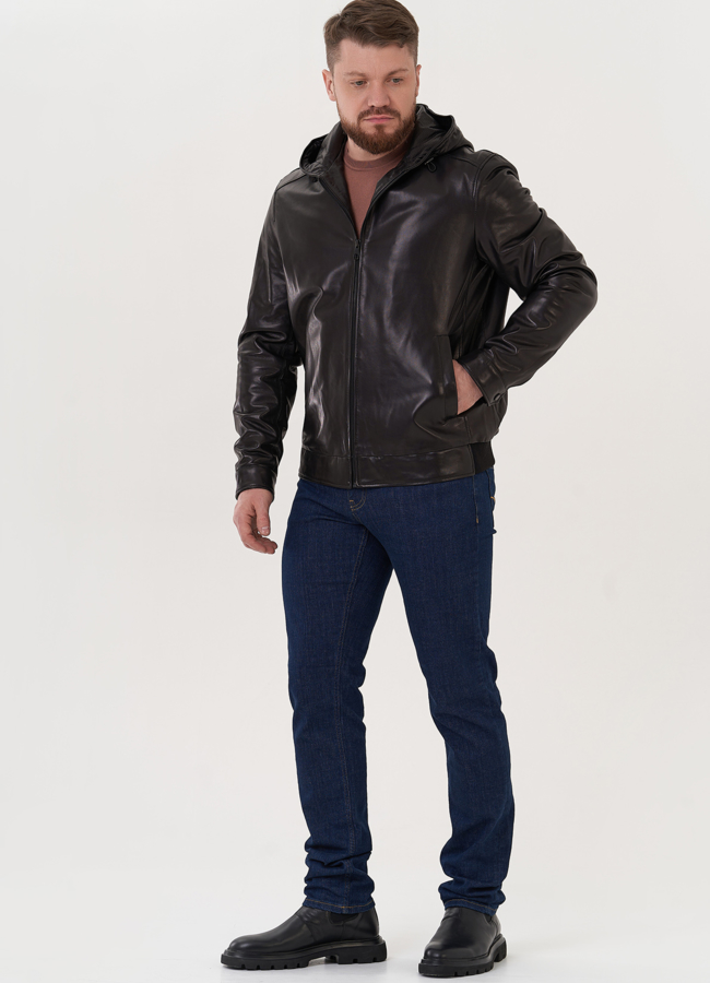 фото Мужской кожаный бомбер с капюшоном модель № 26926