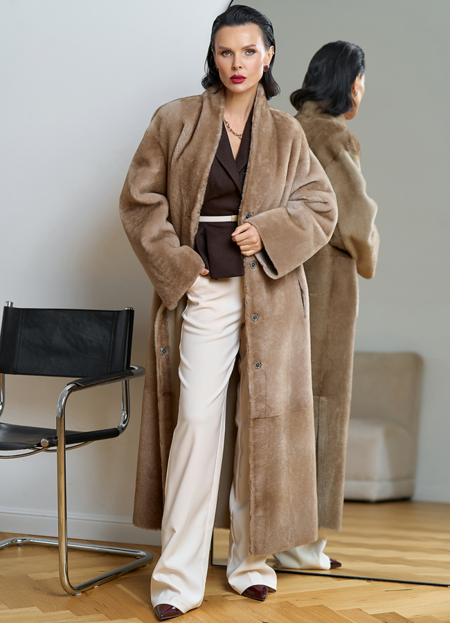 фото Двухсторонняя женская дубленка с декоративным поясом модель № 31632