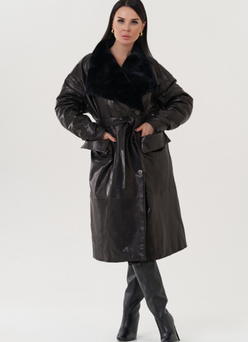 Пальто женское из натуральной кожи с отделкой из кролика 