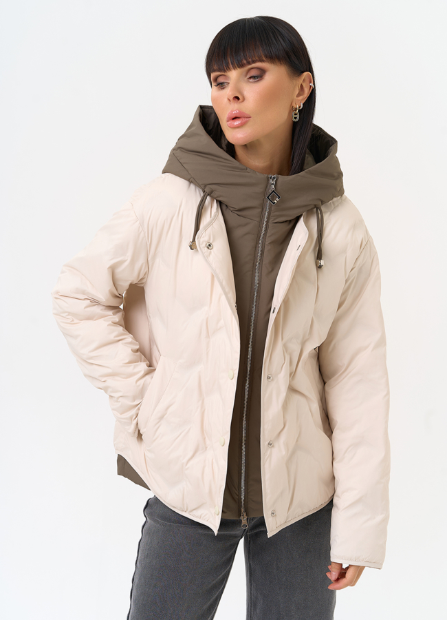 фото Женская куртка с контрастным капюшоном модель № 31543