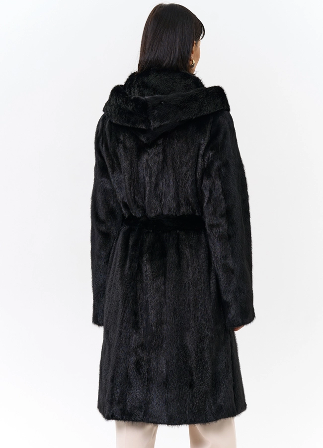 фото Шуба из норки черного цвета с капюшоном  модель № 26287