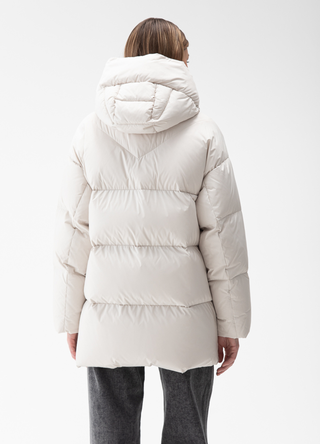 Женский пуховик с капюшоном  модель № 28413 в кредит
