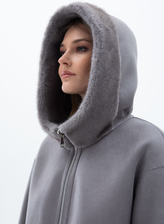 Женская двухсторонняя дубленка из эко кожи с капюшоном