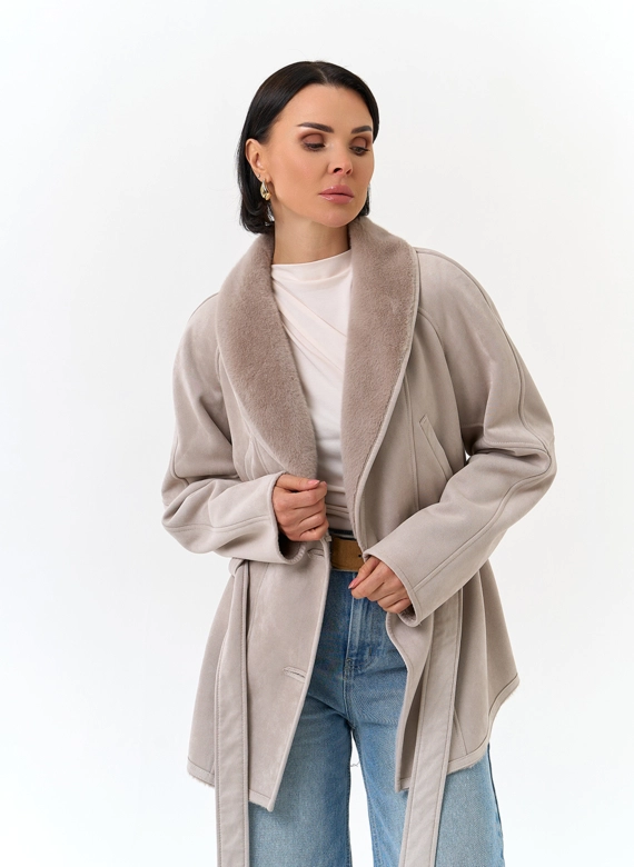 Женская дубленка из эко замши с поясом
